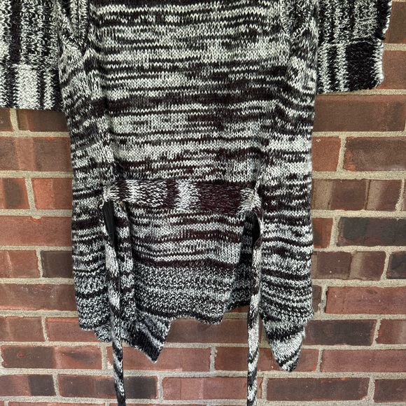 Blank NYC Vest Cardigan Sweater With Belt Women’s Small NEW - Picture 9 of 10